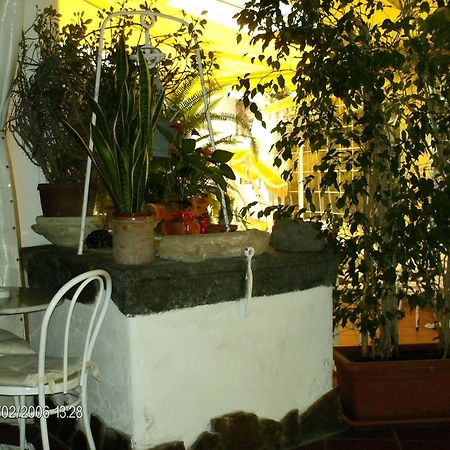 Hotel Villa Augustus Lipari  Eksteriør bilde