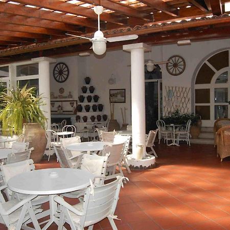 Hotel Villa Augustus Lipari  Eksteriør bilde
