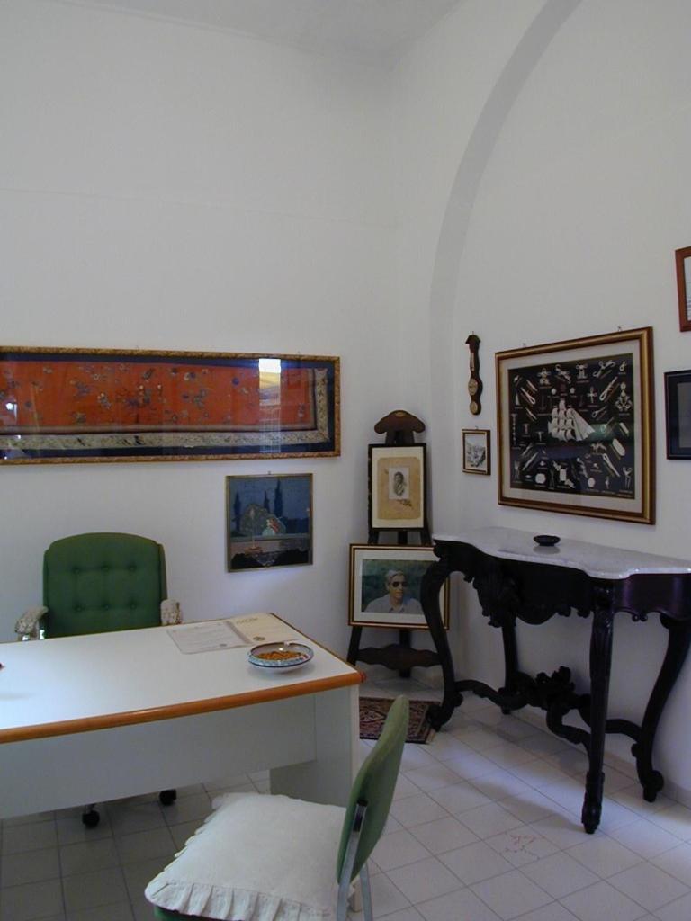 Hotel Villa Augustus Lipari  Eksteriør bilde