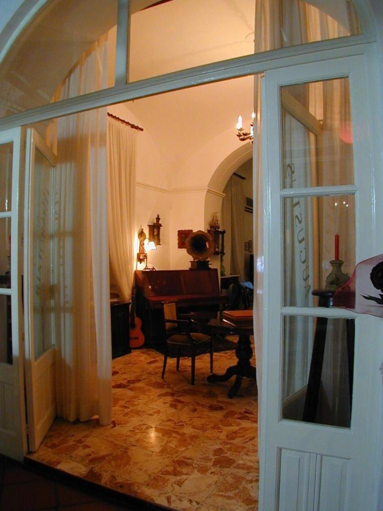 Hotel Villa Augustus Lipari  Eksteriør bilde