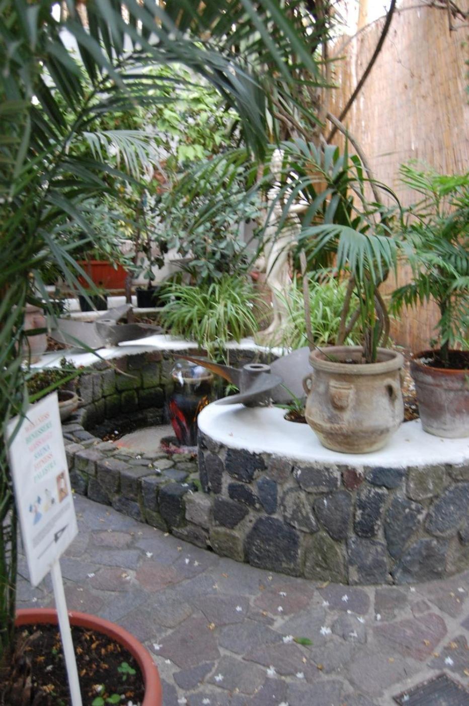 Hotel Villa Augustus Lipari  Eksteriør bilde