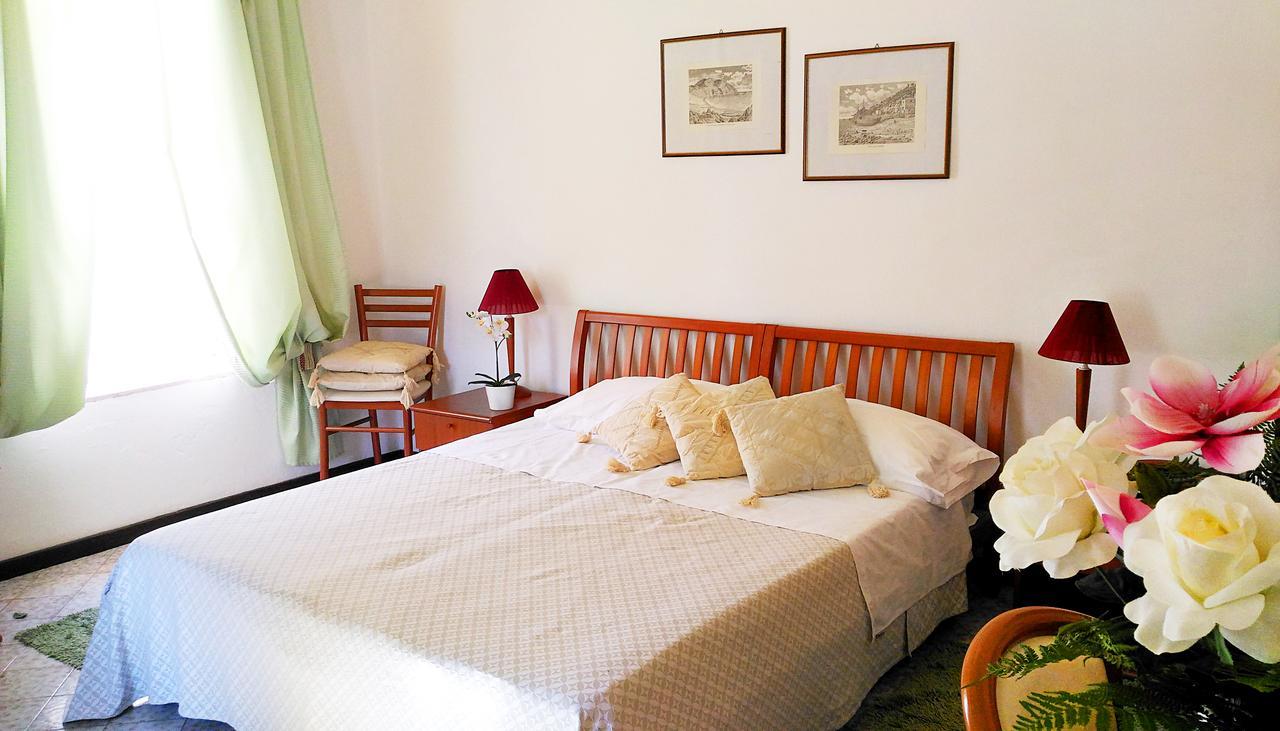 Hotel Villa Augustus Lipari  Eksteriør bilde
