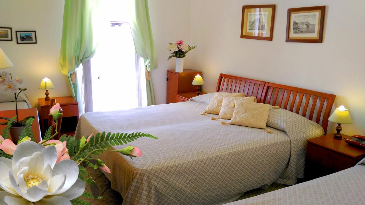 Hotel Villa Augustus Lipari  Eksteriør bilde